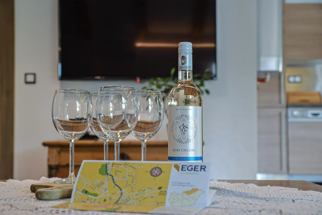 Terrace Apartments Eger
