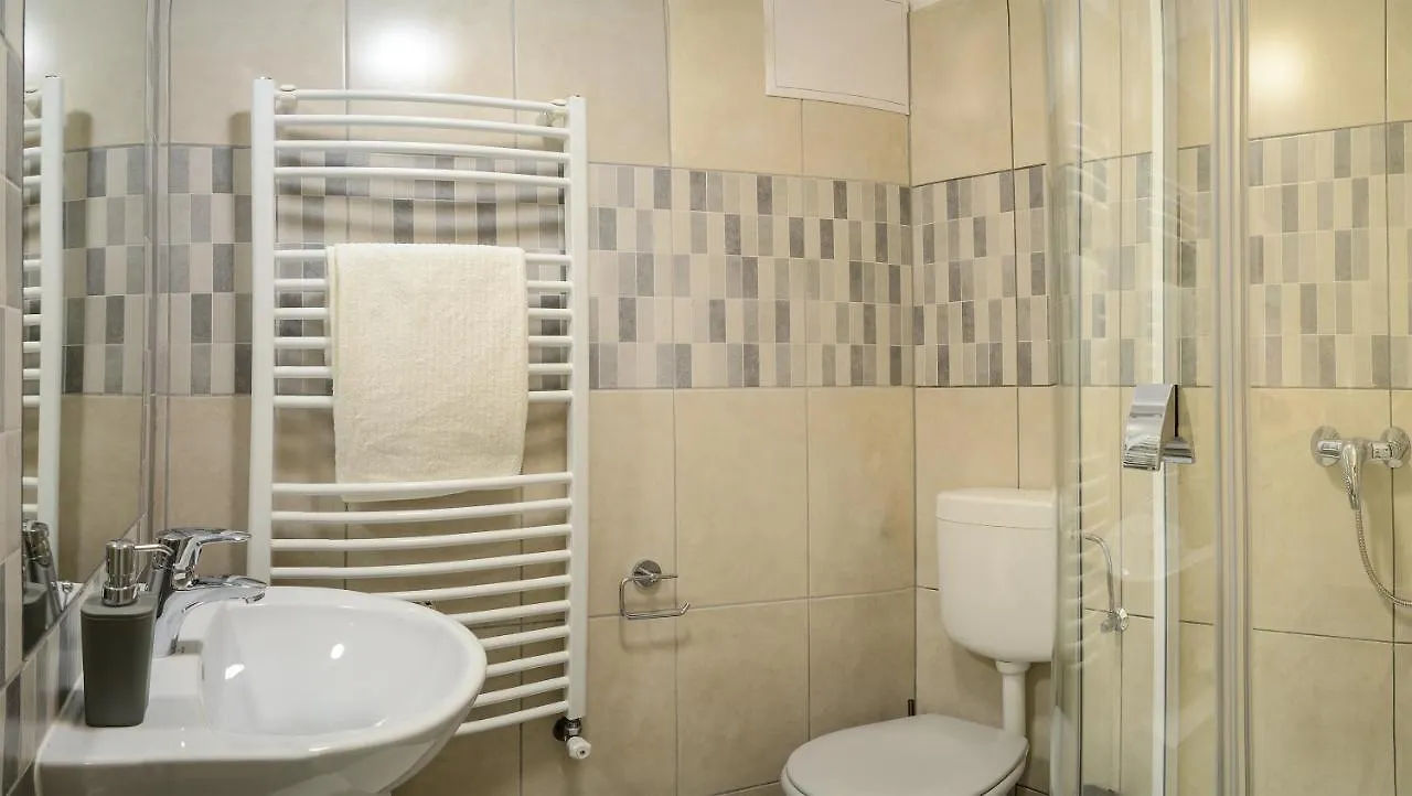 Terrace Apartments Eger